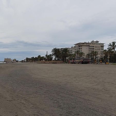 Апартаменти Huelin Playa Малага Екстер'єр фото
